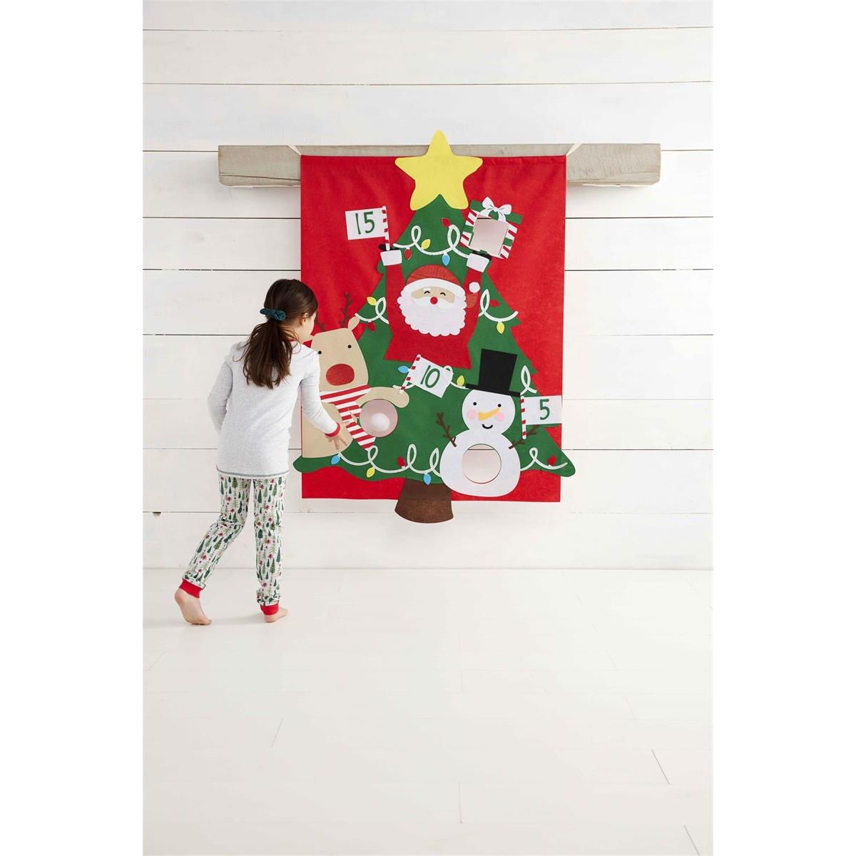 Christmas Snowball Toss Game Set - Jayla's Bowtique